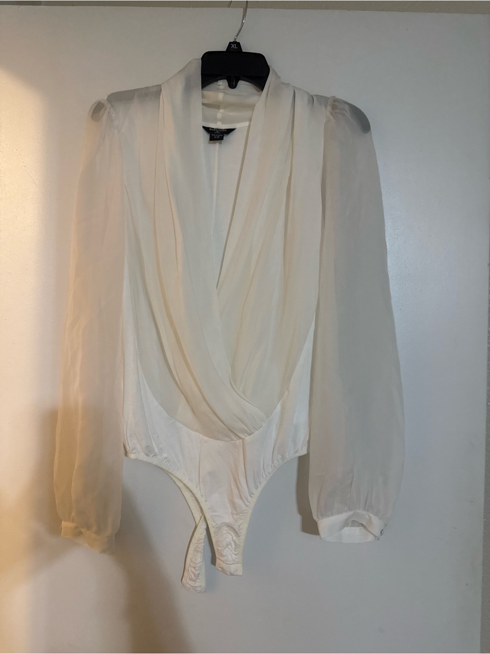 Marciano by Guess White Surplice Long Sleeve Bodysuit | US 10 / EU 46